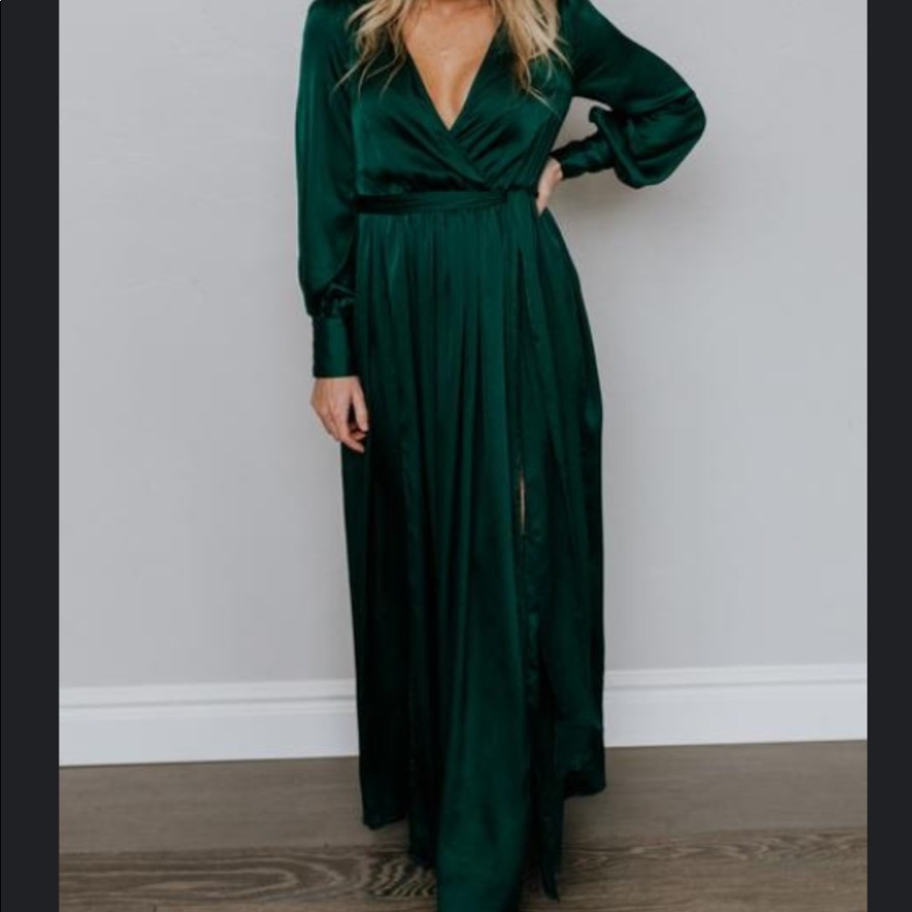 Baltic Born Jenna Green Maxi Dress Long sleeve HEMMED FOR 5’2” WEARING 4” HEELS